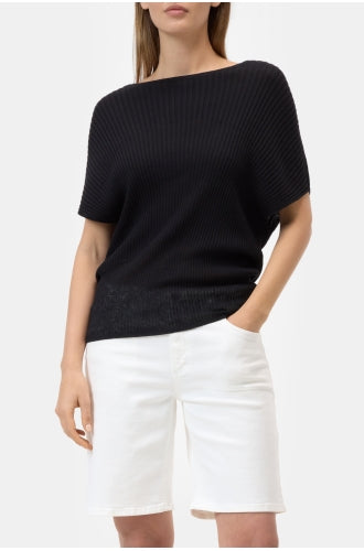 CAMISETA CLOSED COLOR NEGRO