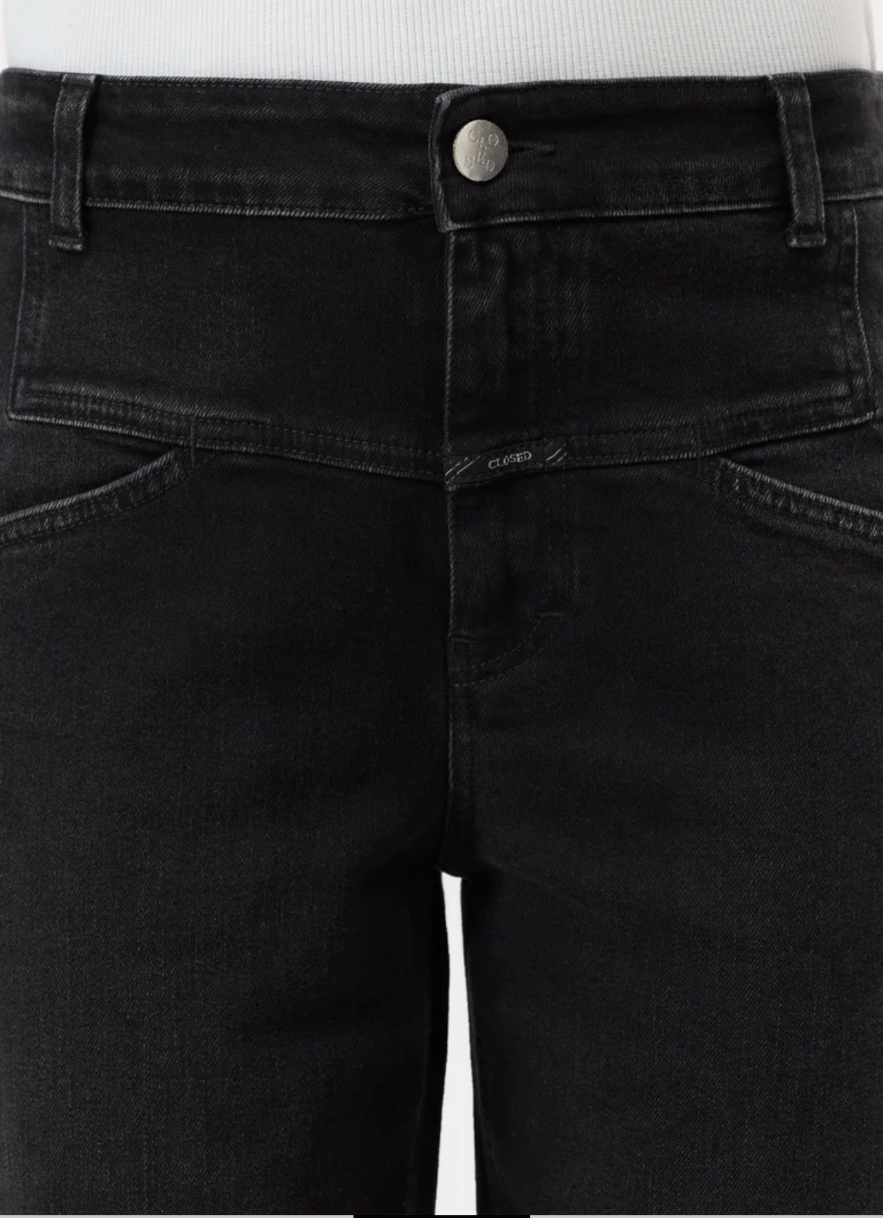 PANTALON CLOSED COLOR NEGRO
