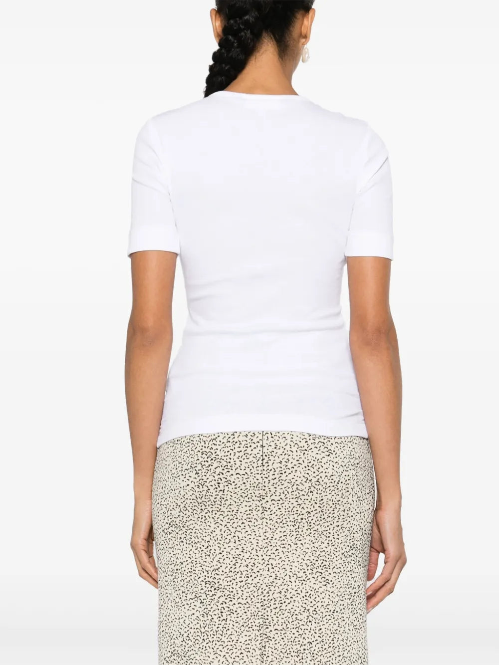 CAMISETA CON LOGO BORDADO