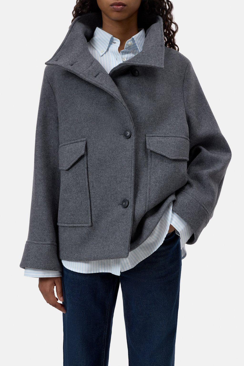CHAQUETA DE LANA GRIS
