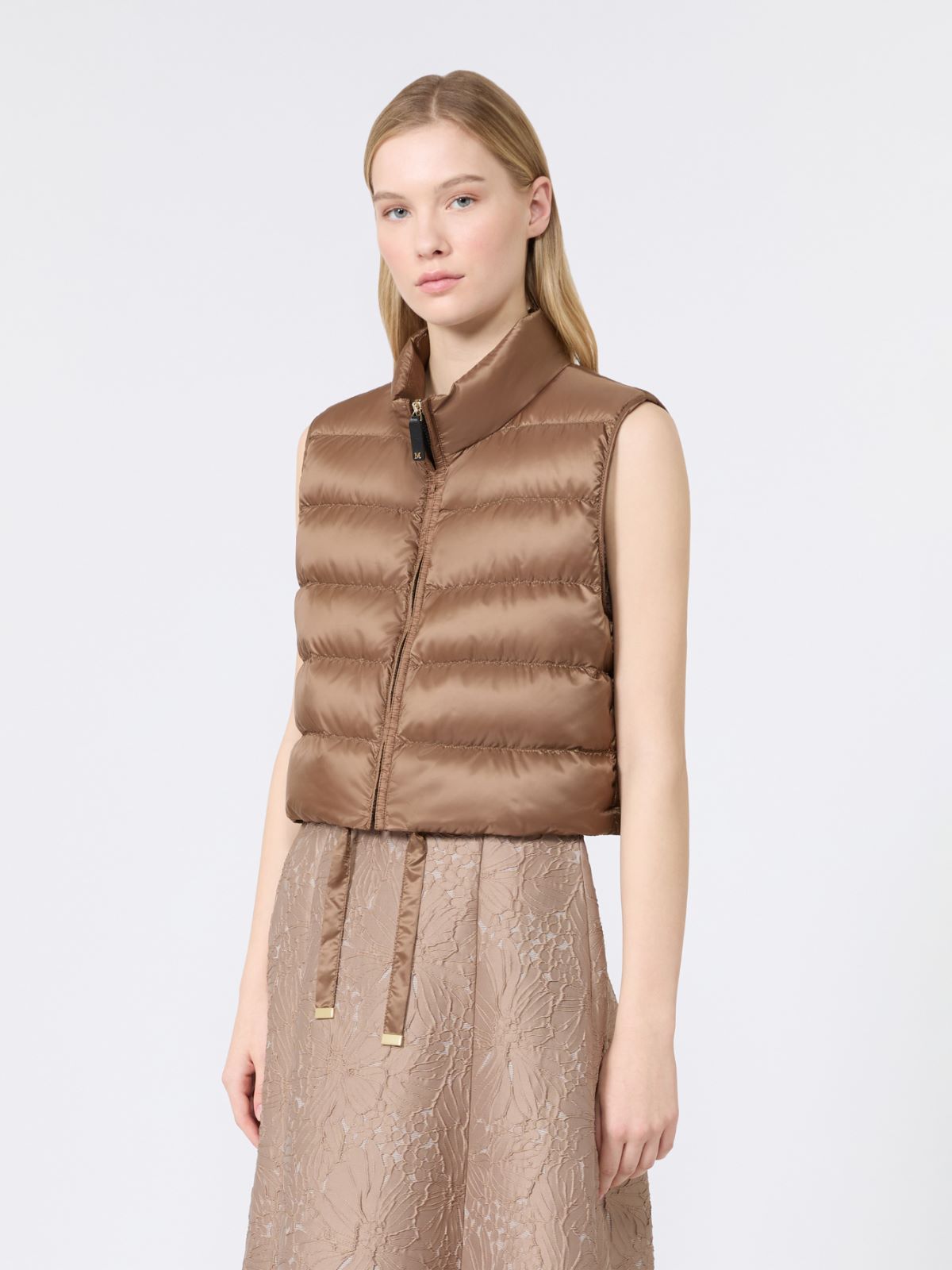 CHALECO ACOLCHADO CROPPED IMPERMEABLE - CAMEL