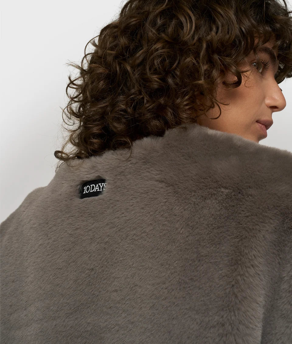 CHALECO DE PELO
