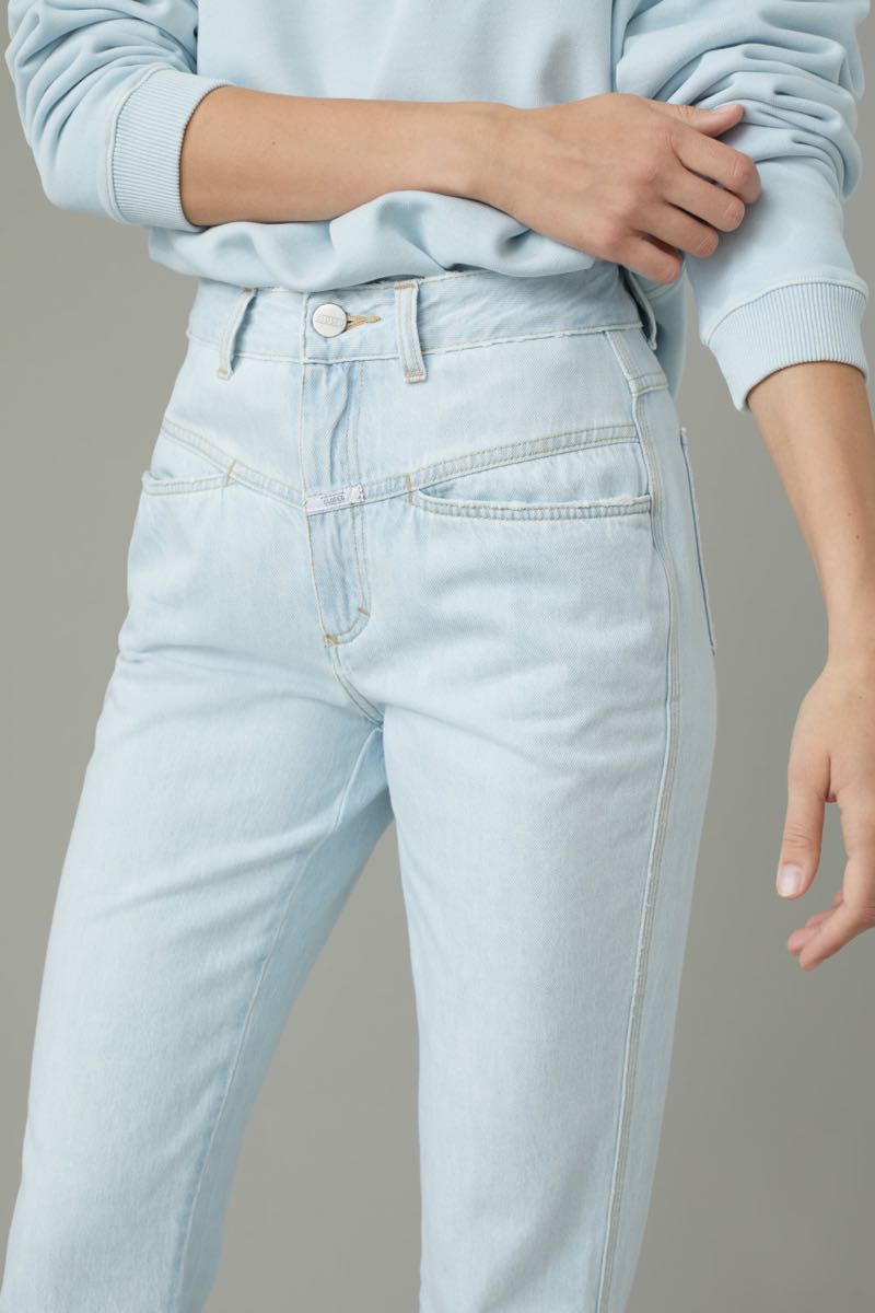 PANTALON COLORAZUL CLARO.