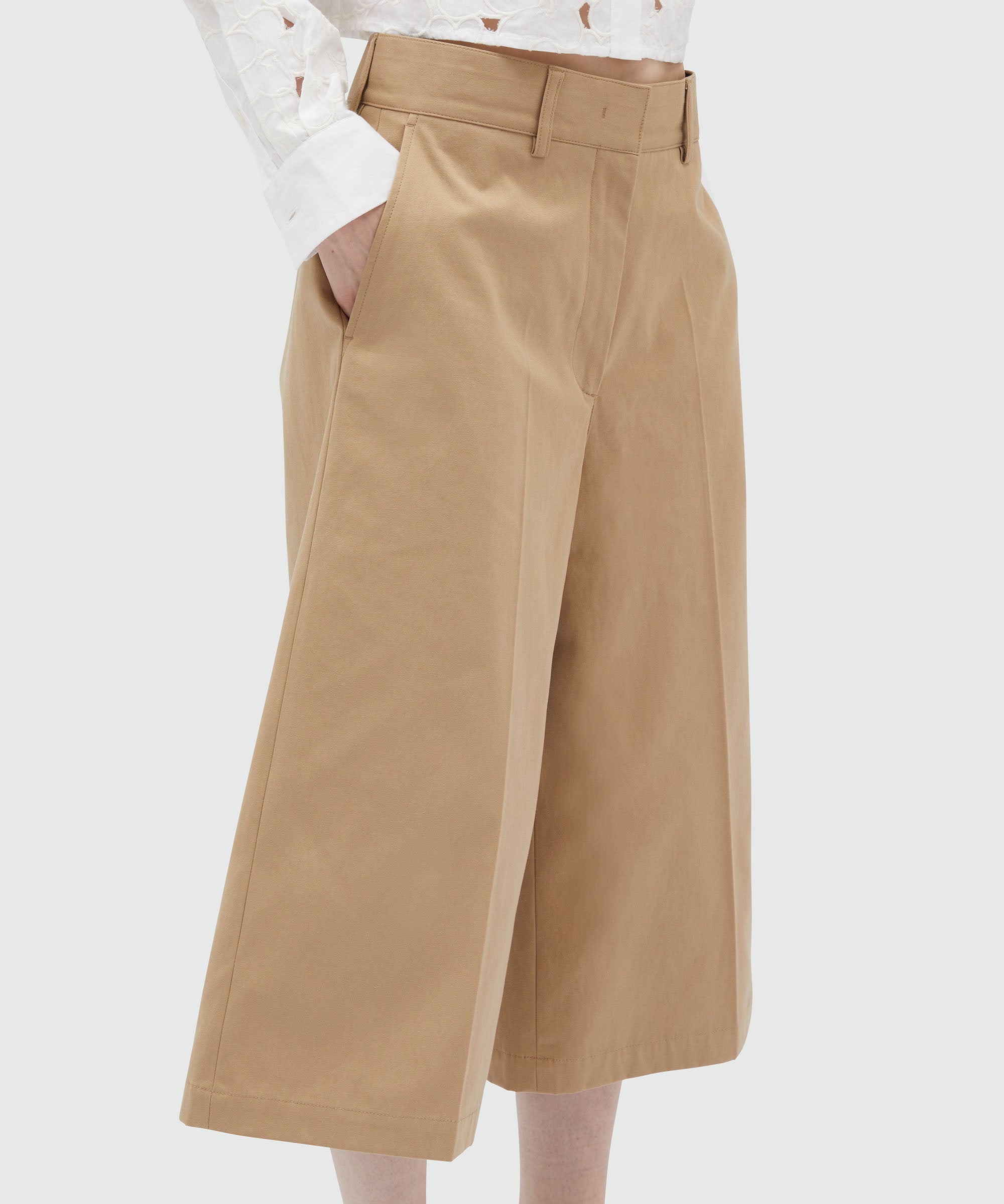 BERMUDAS COLORCAMEL