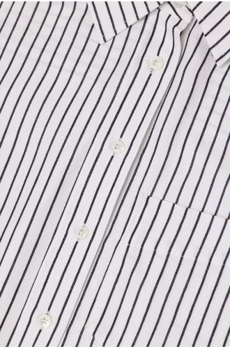 BLUSA CLOSED COLOR BLANCO Y NEGRO