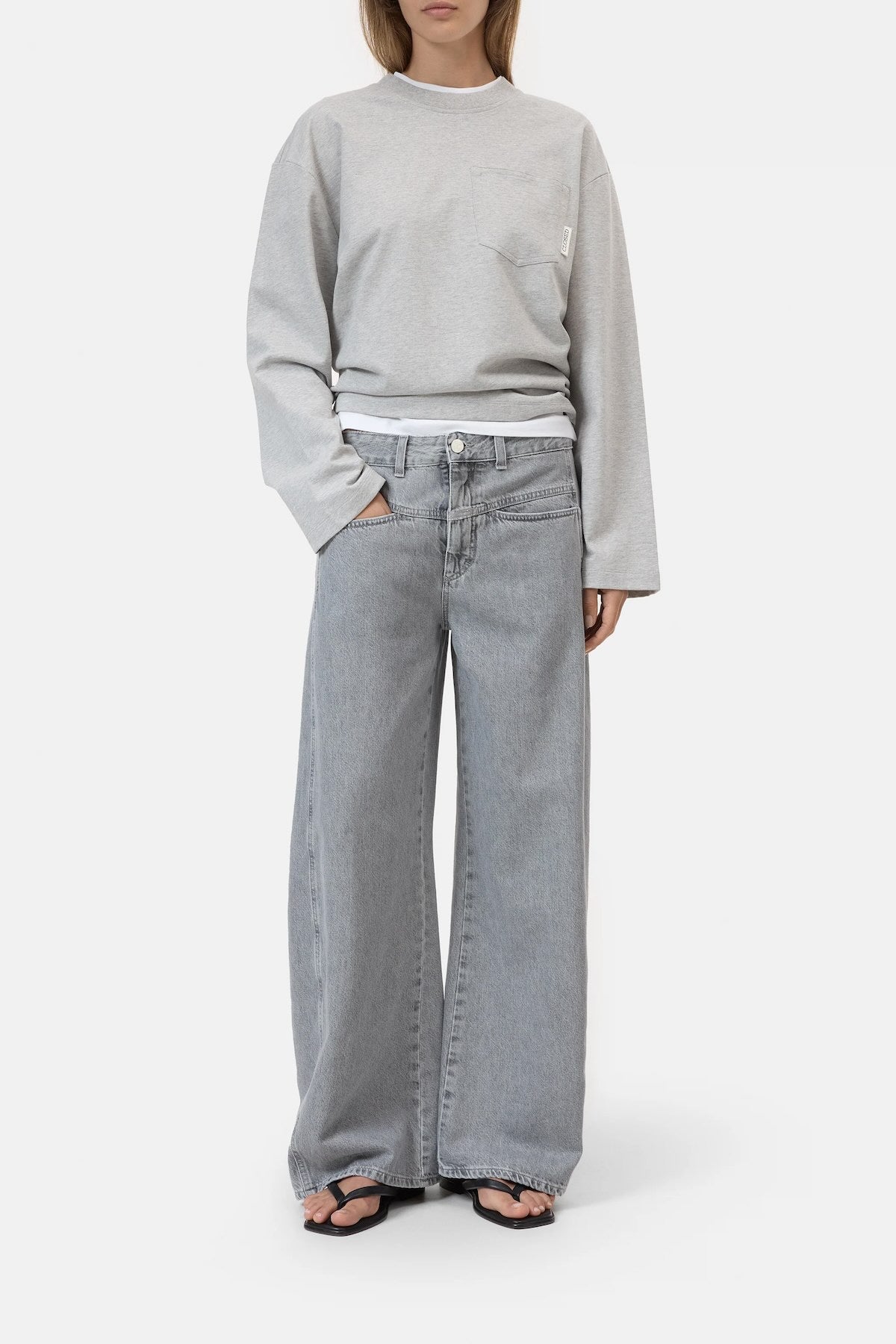 PANTALON CLOSED COLOR GRIS