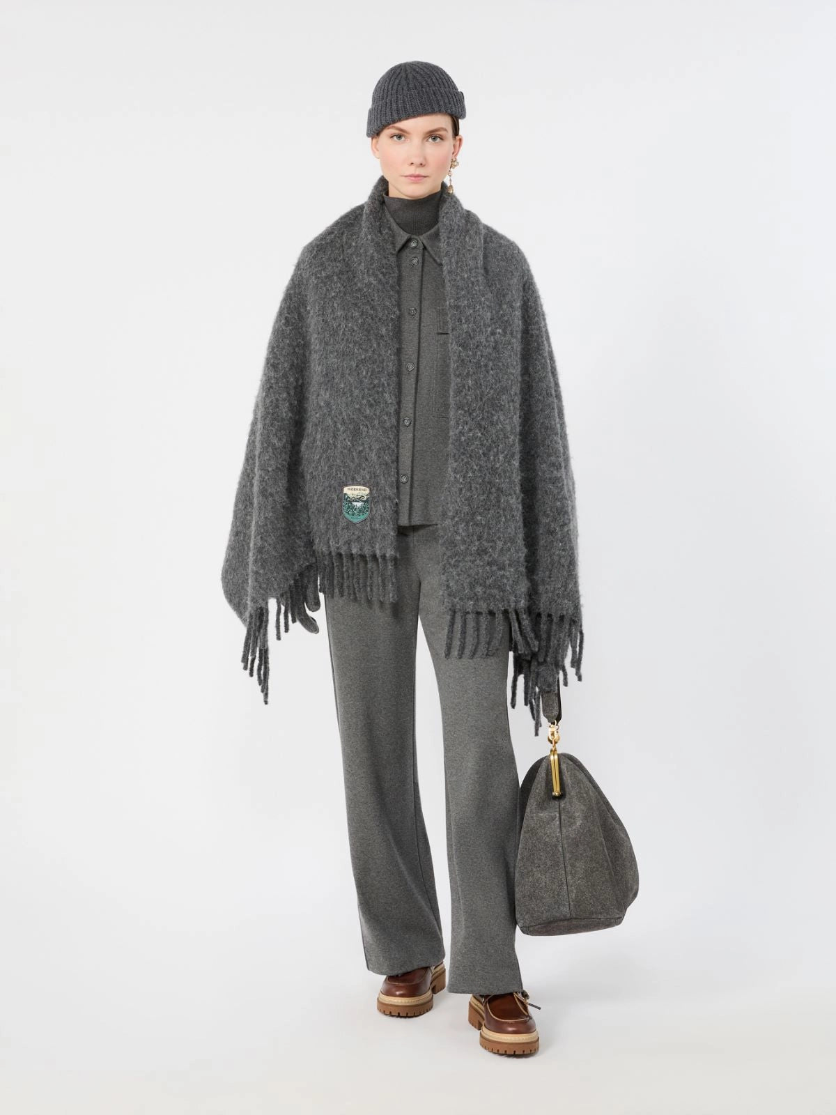 PANTALON DE PUNTO JACQUARD -GRIS