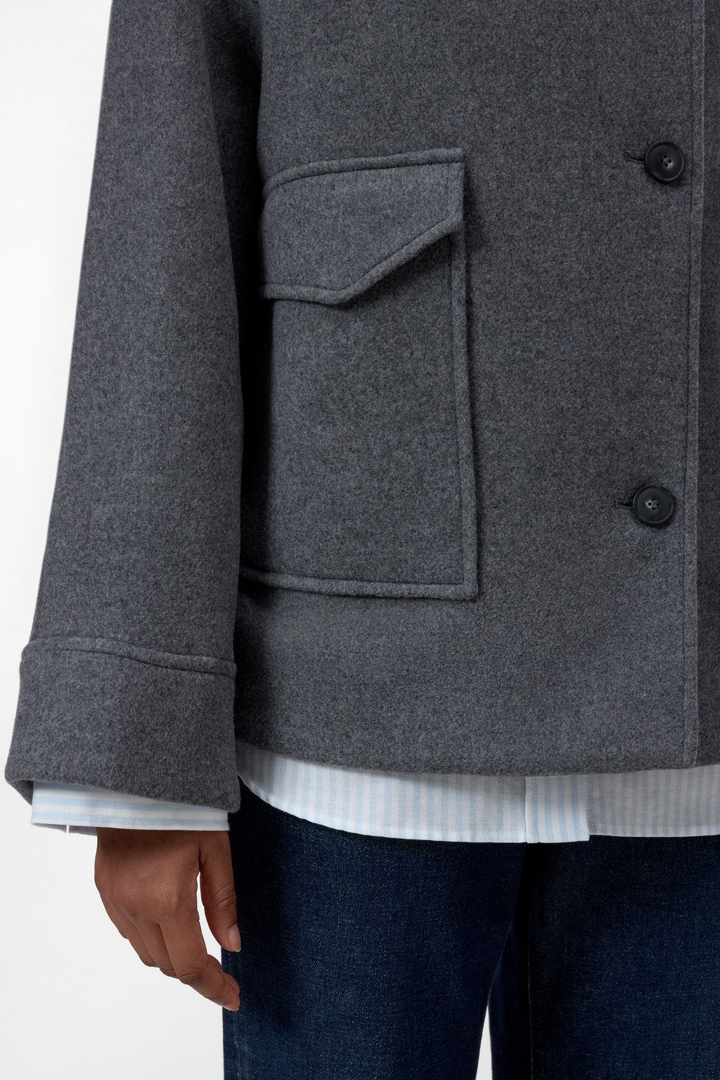 CHAQUETA DE LANA GRIS