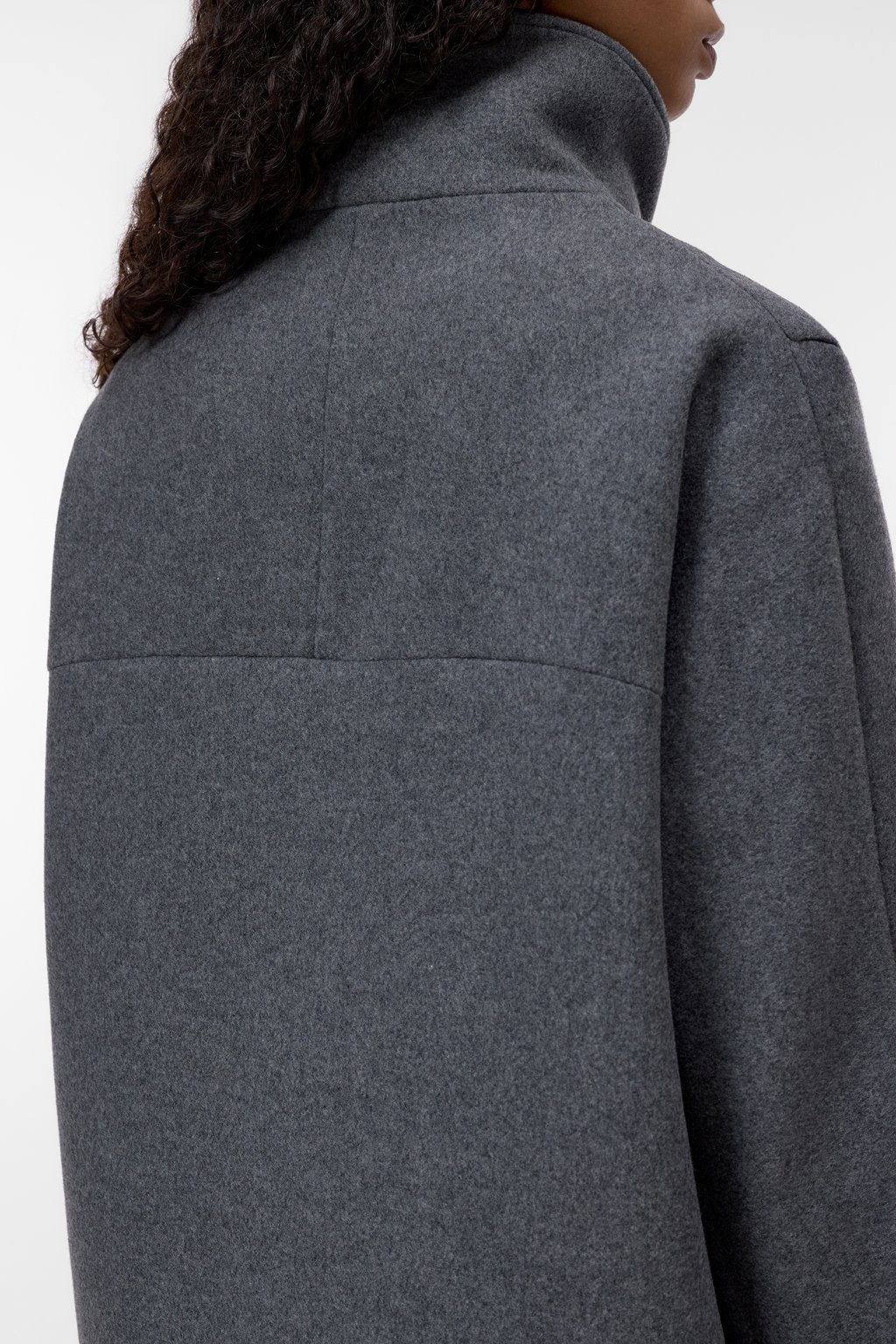 CHAQUETA DE LANA GRIS