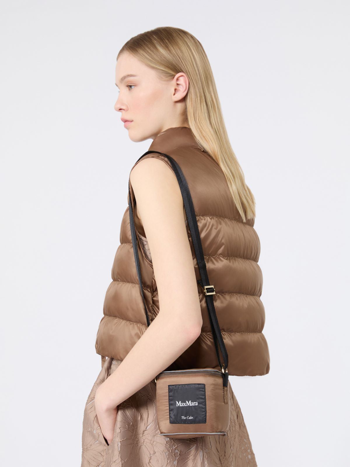 CHALECO ACOLCHADO CROPPED IMPERMEABLE - CAMEL