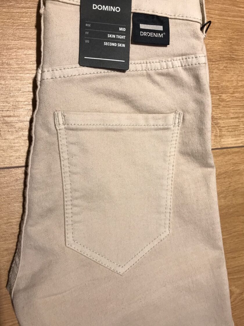 PANTALON DR. DENIM, COLOR BEIGE