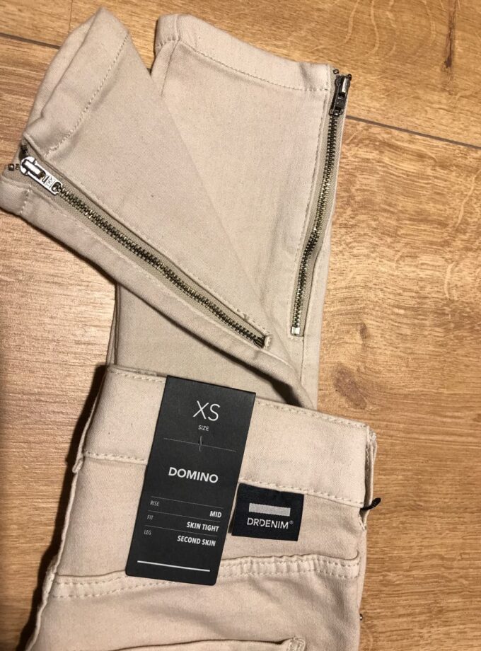 PANTALON DR. DENIM, COLOR BEIGE