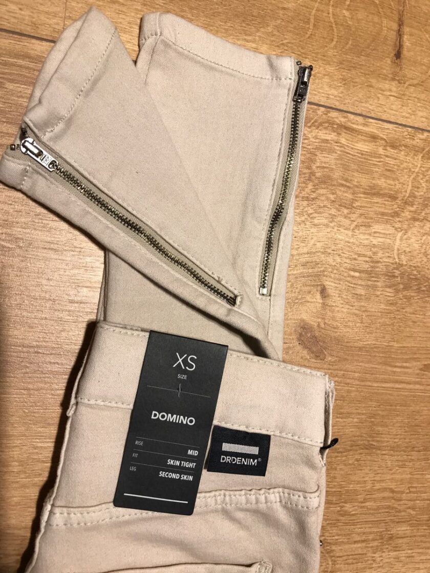 PANTALON DR. DENIM, COLOR BEIGE - Imagen 2