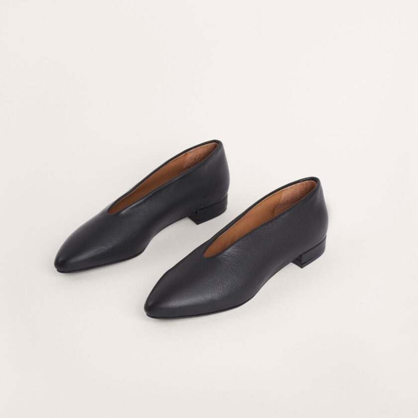 ZAPATO  COLOR NEGRO MALABABA
