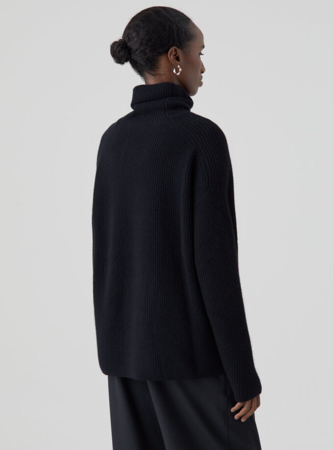 JERSEY  COLOR NEGRO CLOSED