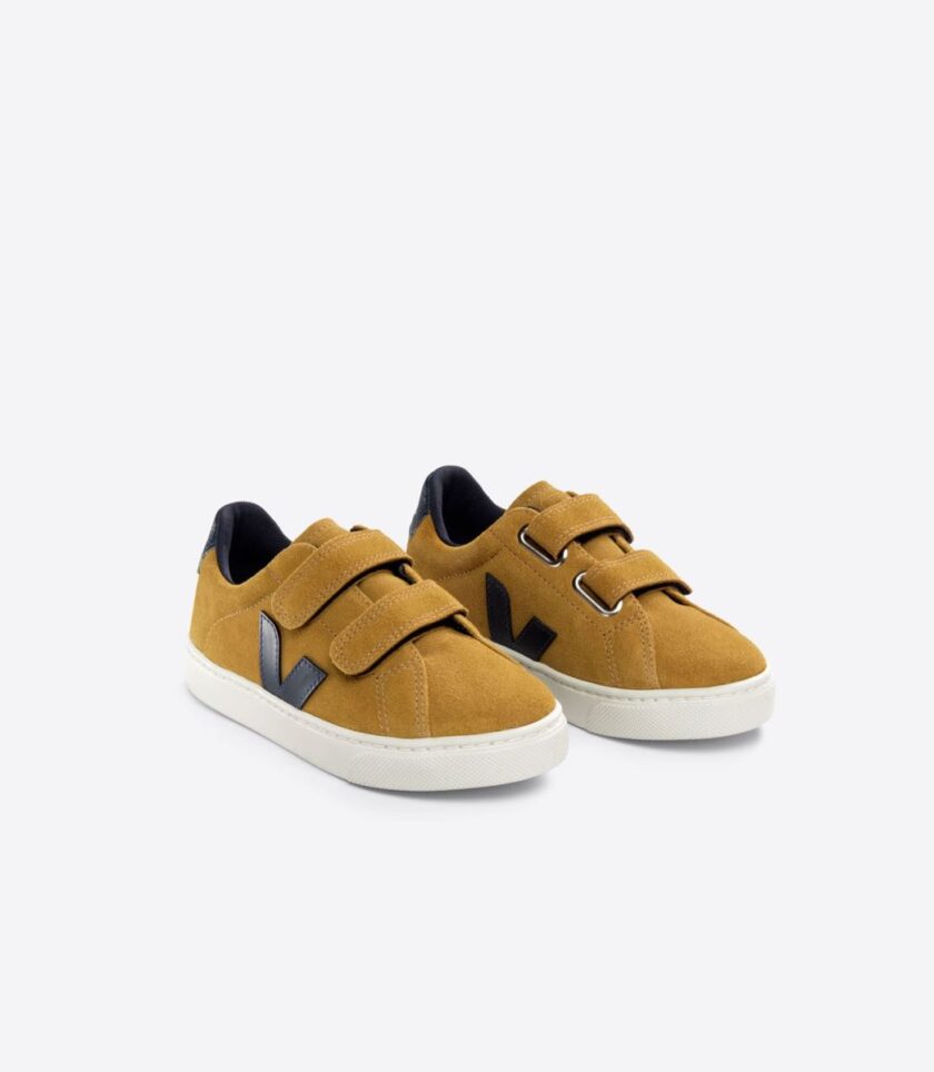 ZAPATILLAS  COLOR CAMEL_NAUTICO VEJA - Imagen 2