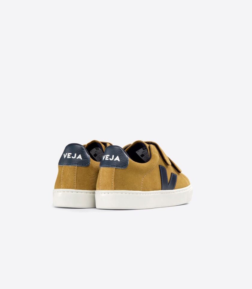 ZAPATILLAS  COLOR CAMEL_NAUTICO VEJA - Imagen 3