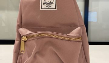 MOCHILA  COLOR rosa HERSCHEL