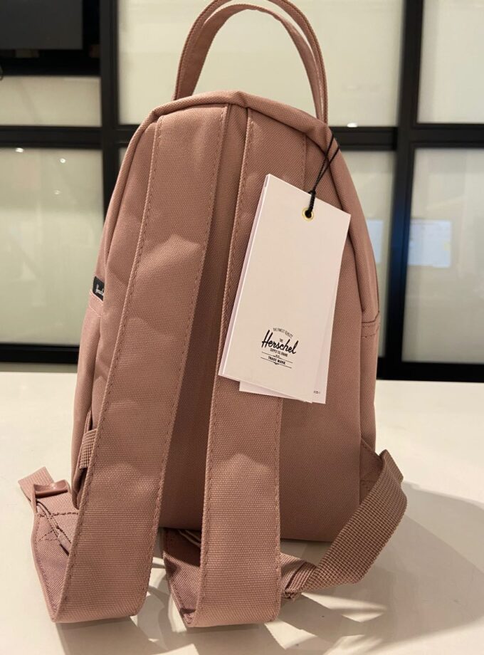 MOCHILA COLOR rosa HERSCHEL