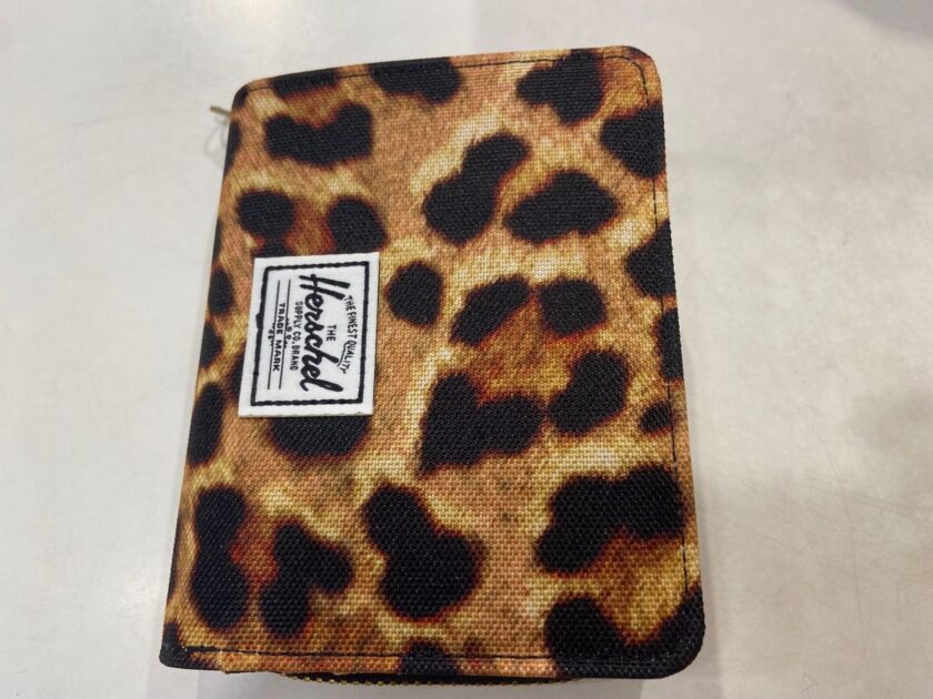 CARTERA  COLOR LEOPARD HERSCHEL - Imagen 3