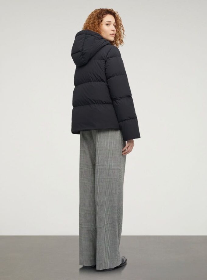 PLUMAS CORTO COLOR NEGRO ASPESI