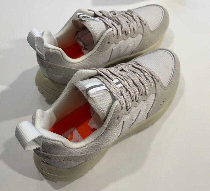 ZAPATILLAS  COLOR GRAVEL WHITE VEJA - Imagen 3