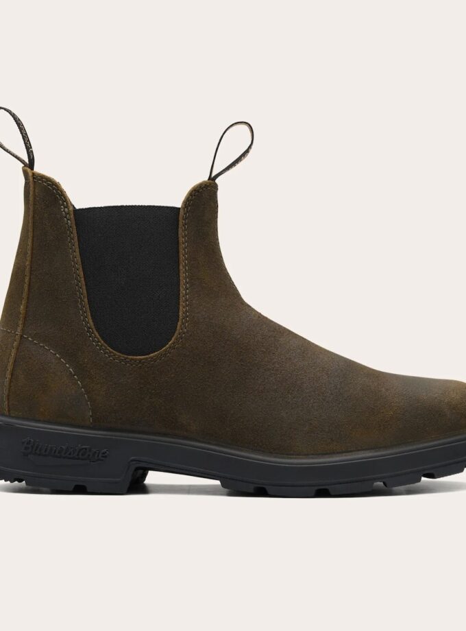 ORIGINALS
CHELSEA BOOTS - DARK OLIVE SUEDE BLUNDSTONE