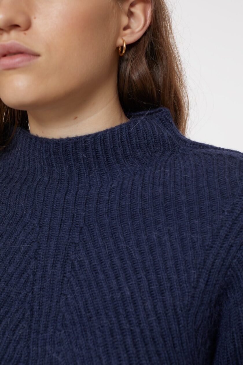 JERSEY  COLOR AZUL CLOSED