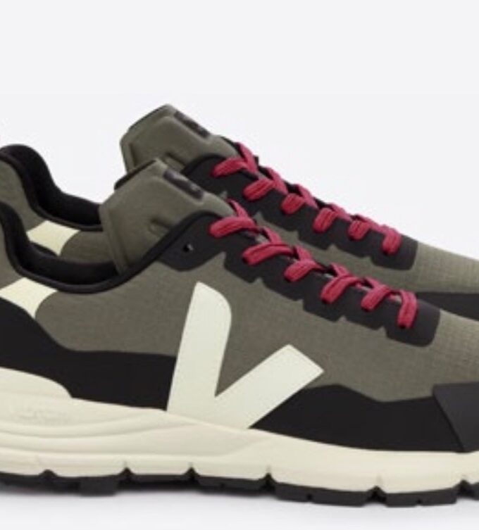 ZAPATILLAS COLOR KAKI PIERRE VEJA