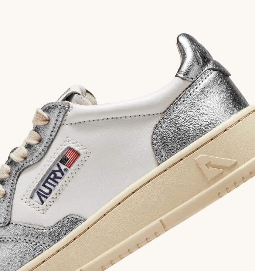 ZAPATILLAS  COLOR BLANCO/PLATA Autry - Imagen 3