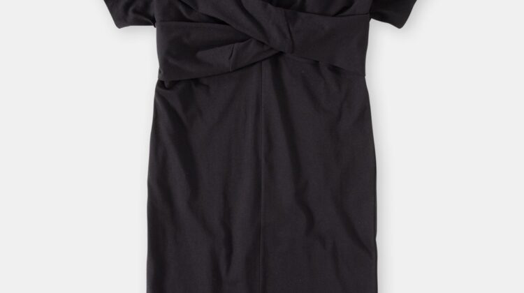 VESTIDO  COLOR NEGRO CLOSED