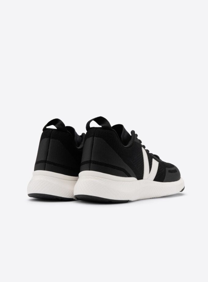 ZAPATILLAS  COLOR NEGRO_CREAM VEJA