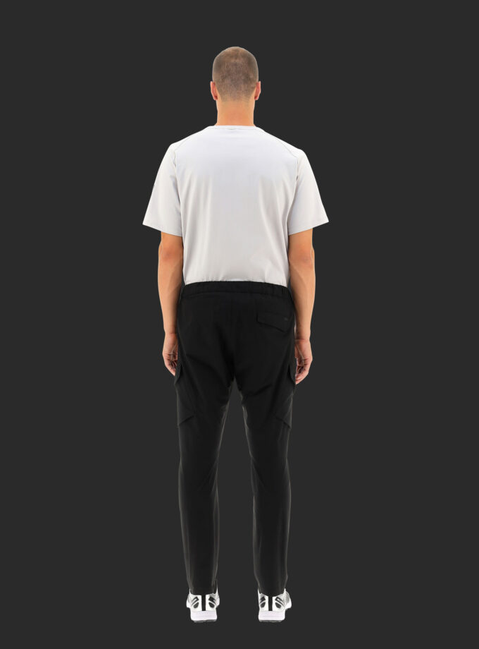 PANTALON COLOR NEGRO HERNO