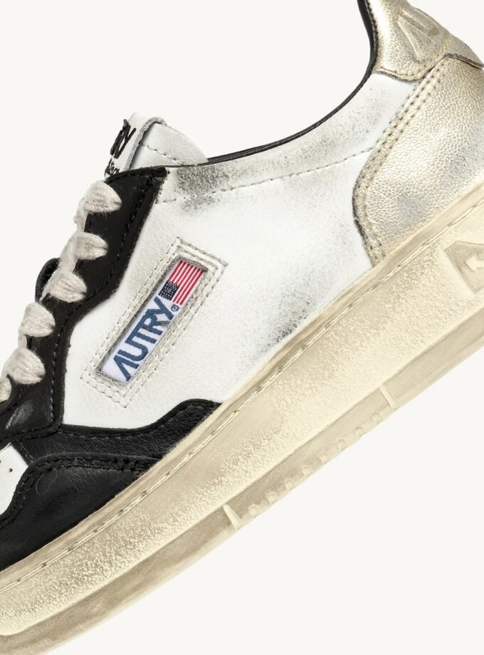 SUPER VINTAGE SNEAKERS BAJAS DE PIEL BLANCA, NEGRA Y PLATA Autry
