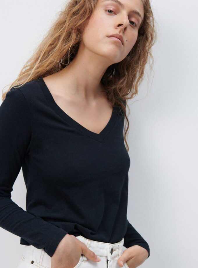 CAMISETA COLOR NEGRO AMERICAN VINTAGE