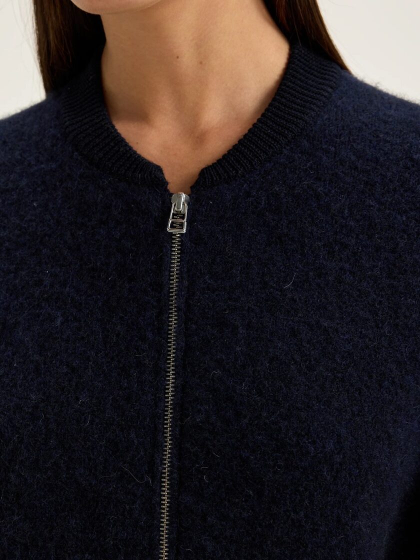 CHAQUETA  COLOR NAVY BEELEROSE