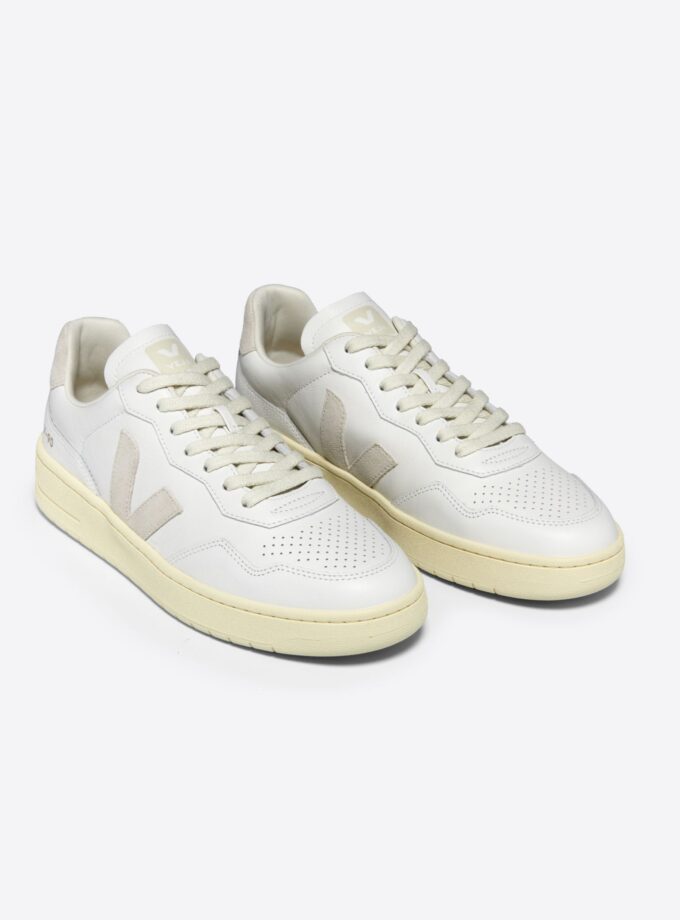 V-90 LEATHER WHITE NATURAL VEJA