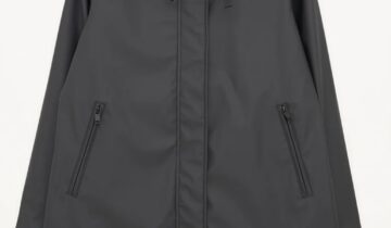 CHAQUETA  COLOR NEGRO TANTÄ