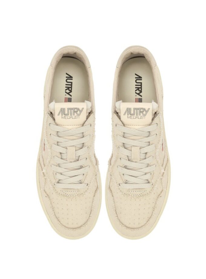 ZAPATILLAS COLOR IVORY Autry