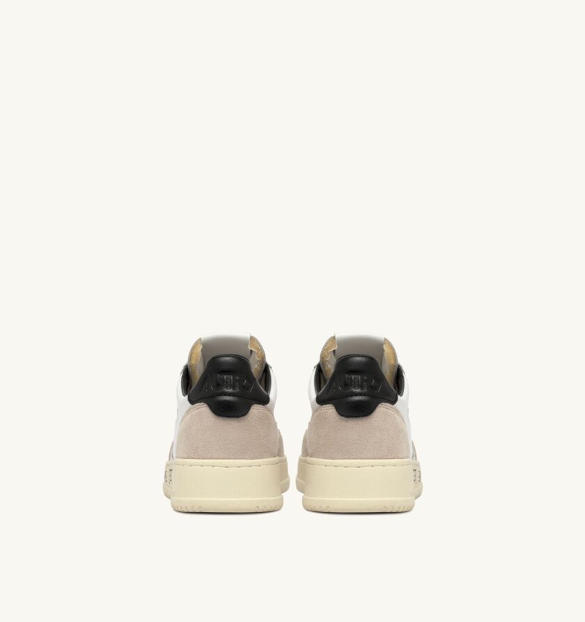 ZAPATILLAS MEDALIST LOW BLANCAS DE PIEL Y ANTE CON LETRAS Autry - Imagen 3
