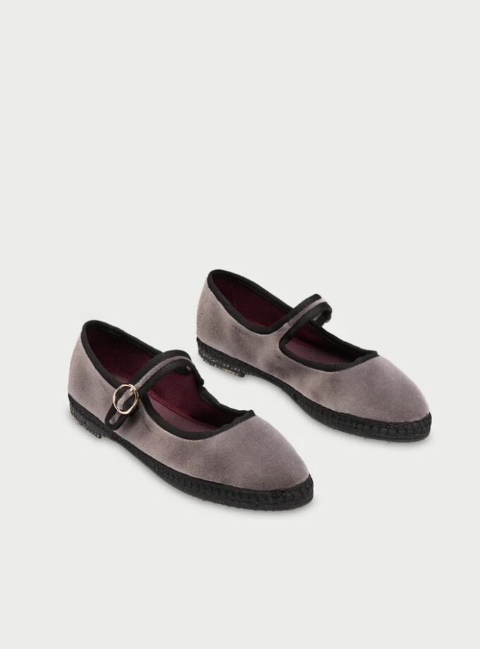 BOTAS COLOR GRIS FLABELUS