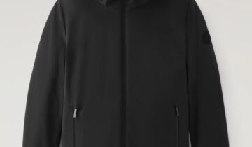 PLUMAS CORTO  COLOR NEGRO WOOLRICH