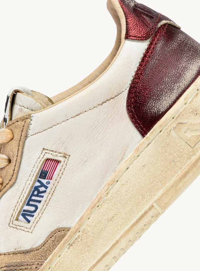 ZAPATILLAS MEDALIST LOW SUPER VINTAGE DE PIEL BLANCA, ROJA Y DORADA Autry