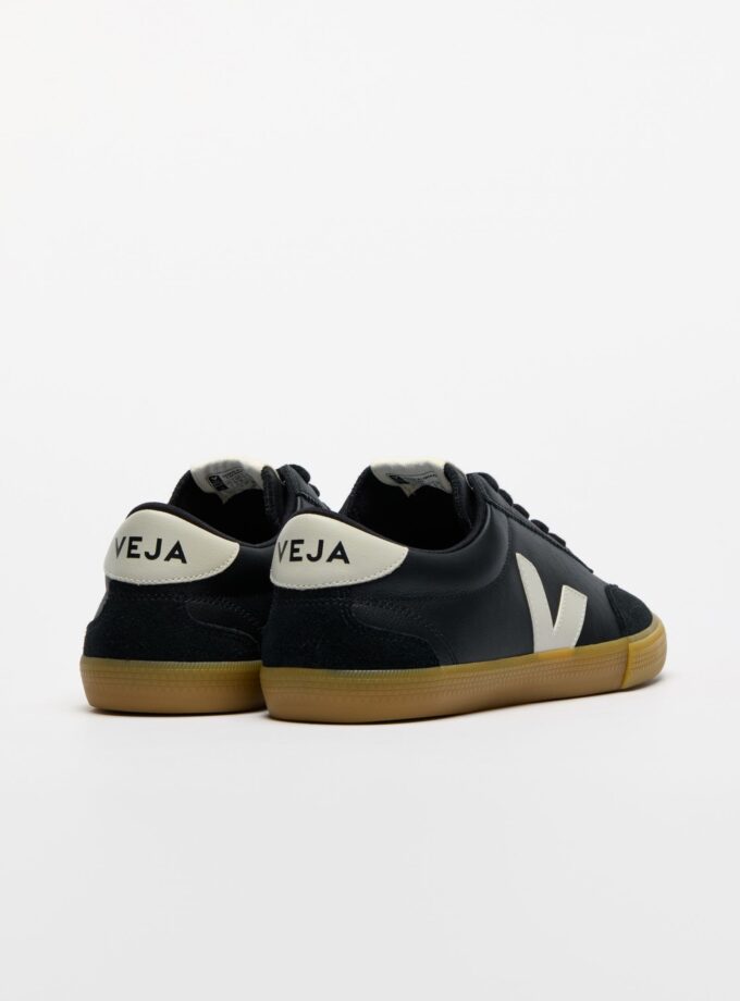 VOLLEY LEATHER BLACK PIERRE VEJA