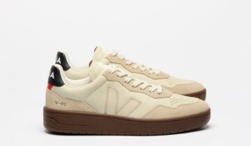 V-90 LEATHER BEIGE ALMOND BLACK VEJA