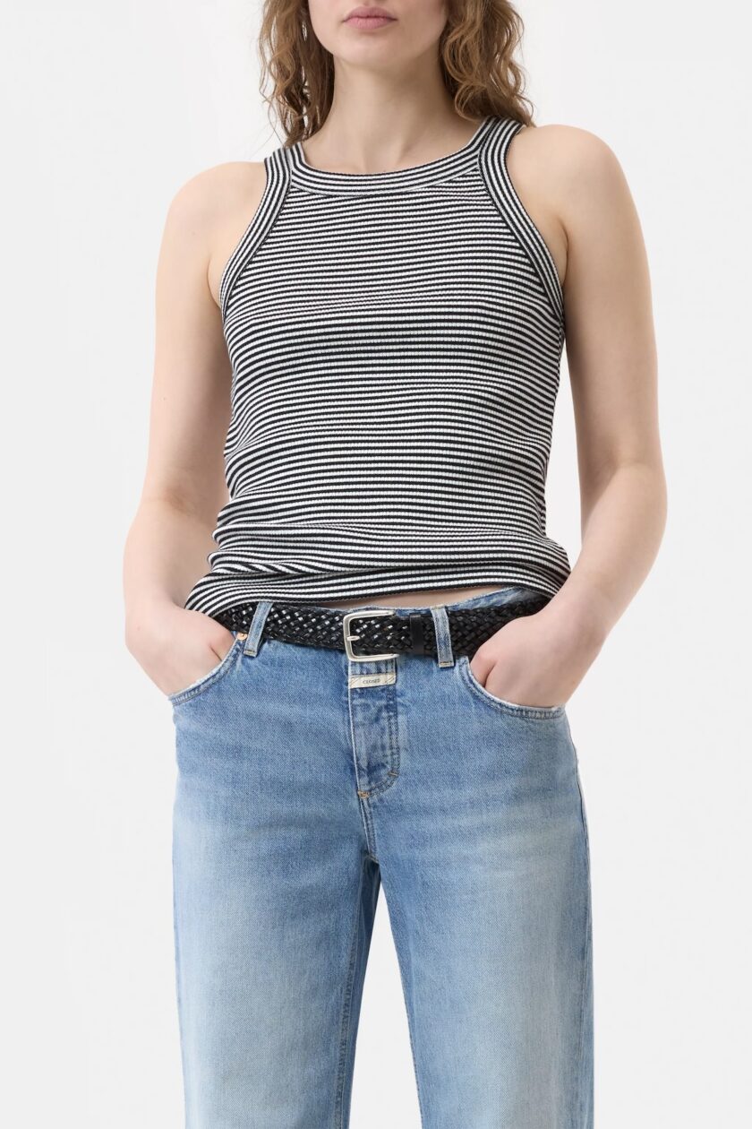 CAMISETA  COLOR BLANCO CLOSED