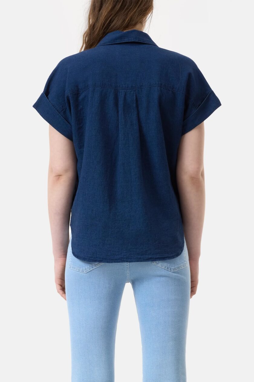 Blusa de manga corta confeccionada en mezcla de lino y algodón. CLOSED - Imagen 3