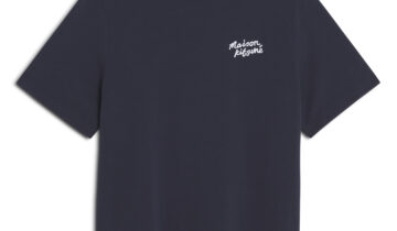 CAMISETA CONFORTABLE CON LETRAS DE ESCRITURA DE MAISON KITSUNE