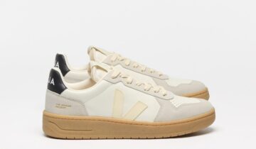 V-82 LEATHER PURE CALCAIRE BLACK VEJA