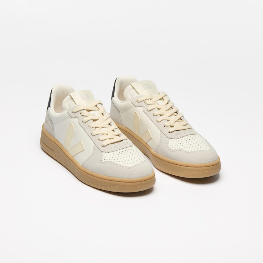 V-82 LEATHER PURE CALCAIRE BLACK VEJA - Imagen 2